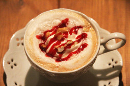 ヘーゼルナッツラテ